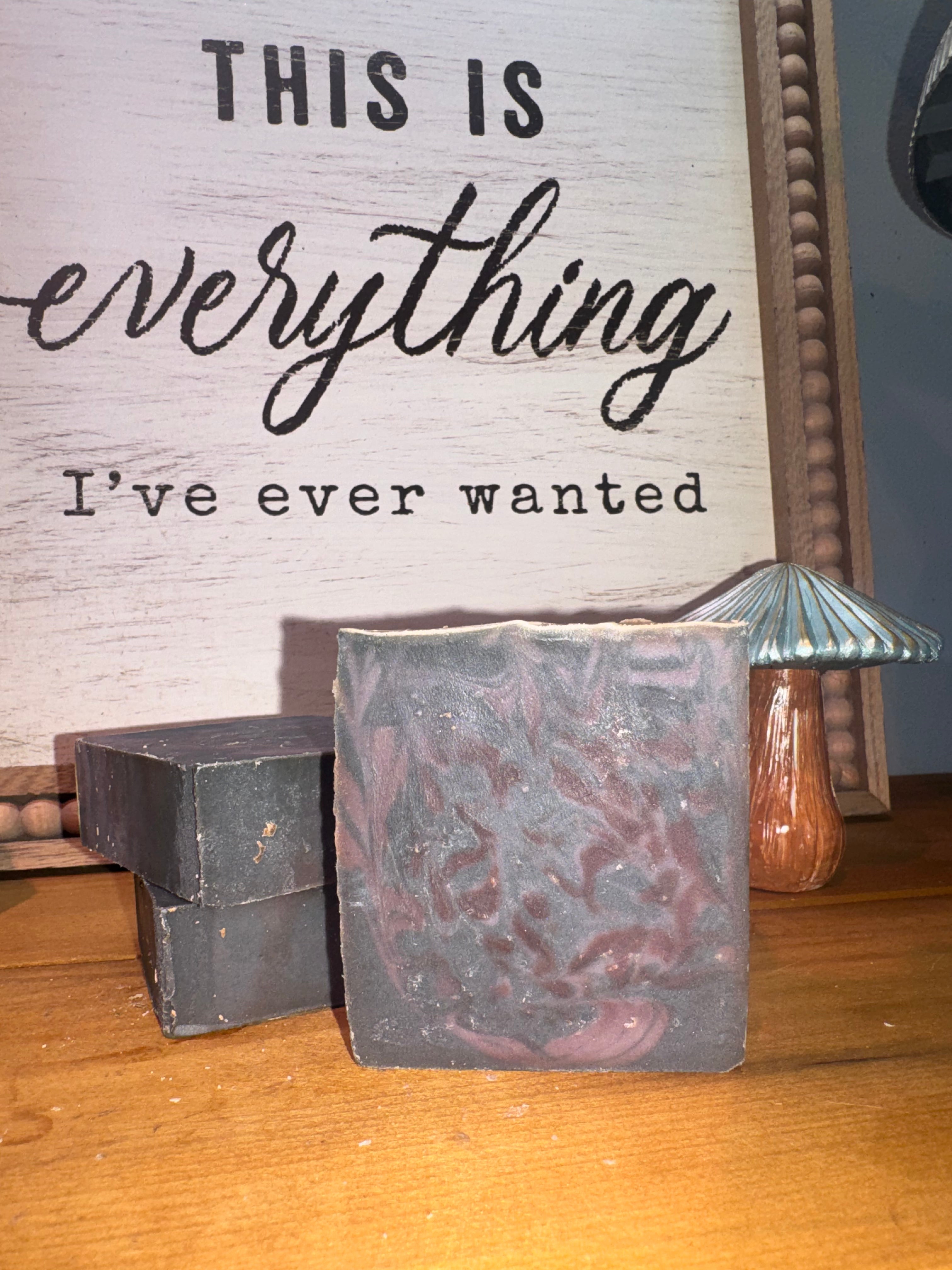 Black Velvet | Black Amber & Lavender